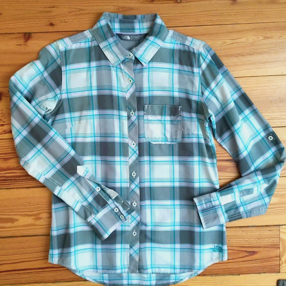 The North Face plaid long sleeve shirt - Size S